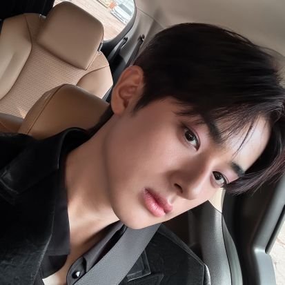 kimiinkyu's profile picture. model and actor