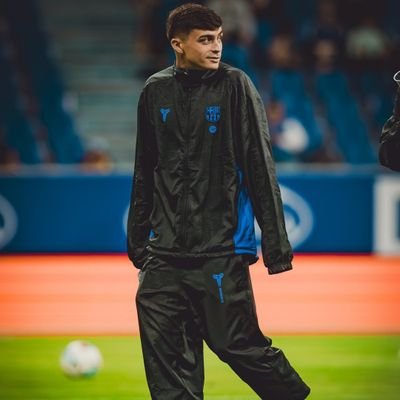 MOdegaard8's profile picture. bana gore milyon dolarlik adamim |
deuhf 25'