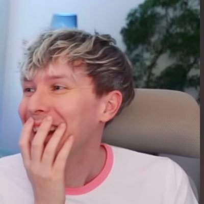 PhlowerPotMen's profile picture. Geriatric (23) reawakened phannie who just joined phtwt 🏳️‍🌈 🍉 (she/they)