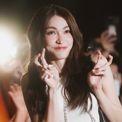 potatomatona's profile picture. only Charlotte Austin and #SmileyofCharlotte