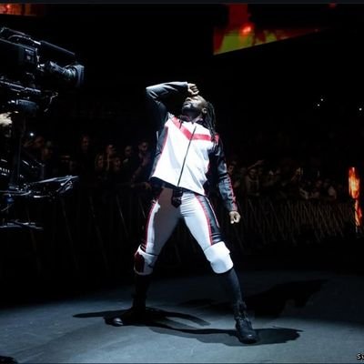 HouseToReclaim's profile picture. Swagger and confidence make a concoction of almost deadly proportions but thinking big is far less pressure to this Mogul. ┊@SwerveConfident parody.