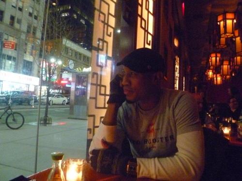 Ageboogie's profile picture. I'm the Living Circle, Circle, Dot, Dot...