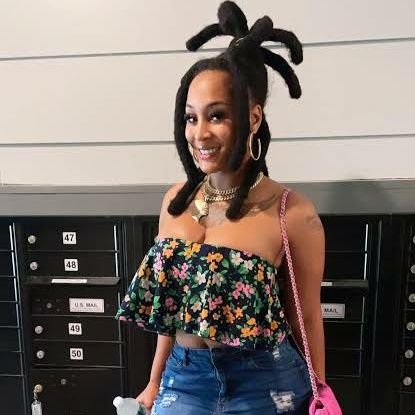 DanielleJe21437's profile picture. 