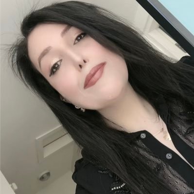 Ezgi90503729671's profile picture.