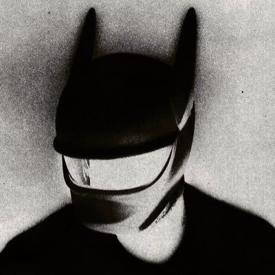 benzz100x's profile picture. bought SOL at $250