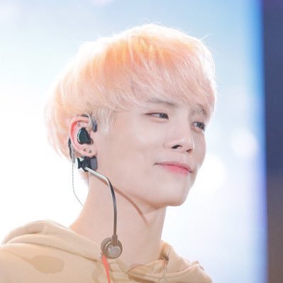 5hawolstruggles's profile picture. For shawol struggle and horny tweets, feel free to dm and @ with submissions !! Two admins ✨and 🌸