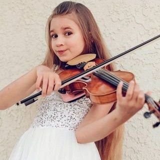 karolina83663's profile picture. Follow me to promote my career and skills 🤗