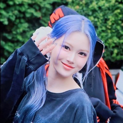 halfcutpudding's profile picture. BOOOOOOOOOOOOOOOOO