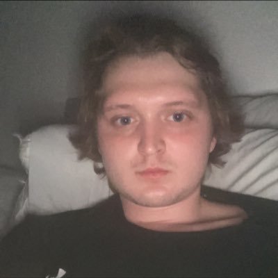 Ludons122413's profile picture. 