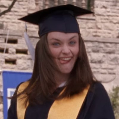 whoisluizinha's profile picture. we make our own fairytales.