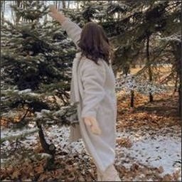 awmoeacalv20440's profile picture. I’m not weird. I’m limited edition.