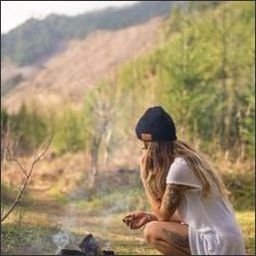 Rebi1088853's profile picture. Don’t wait for opportunity. Create it.