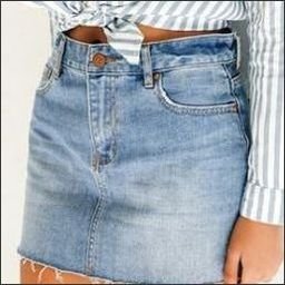 aupeegi82200's profile picture. Life isn’t perfect but your outfit can be.