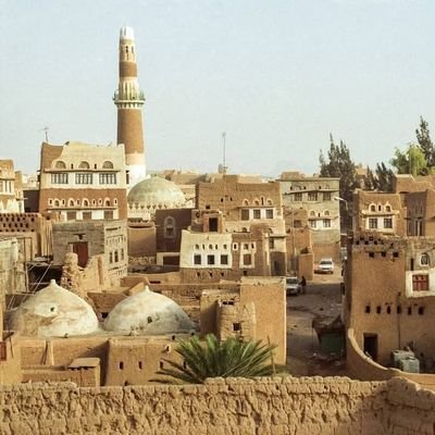 OldC36693's profile picture. إني من القوم الذين جيادهم 
طلعت على كسرى بريح صرصرا

 فأثرن نقعا ما أنثنت أثناؤه
 حتى تثنت فوق هامة قيصرا
🇾🇪