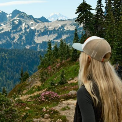 ElenaAndrews369's profile picture. 🇺🇸 American Patriots 🇺🇸🦅 America First ♥️ 💯 Christians ✝️🚫 Porn. 🚫 Robots #MAGA #elonmusk #Donald #Conservative #2A  #FreeSpeech #AmericaFirs #ProLife