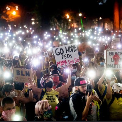 FreePortland25's profile picture. Trump sent troops into Portland and authorized lethal force on U.S. citizens. This is the beginning of dictatorship in America. He must be stopped!

Donate 👇