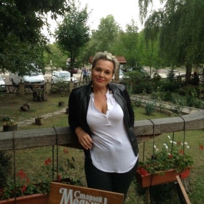 Charlot87249624's profile picture. 