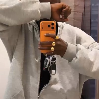 Jason46035's profile picture. Be kind to what brings happiness to you and forget what brings sadness to your plans 💎🎉