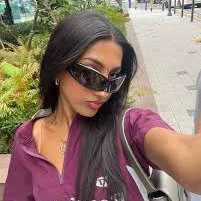 larasfan_'s profile picture. 