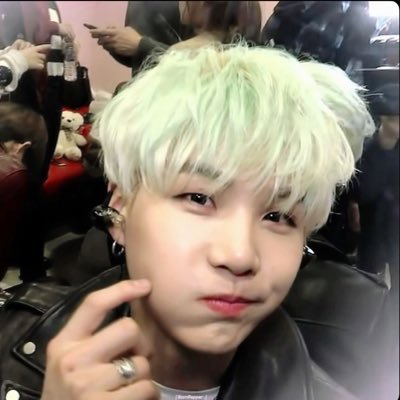 _foreveryoon's profile picture. ᵗʰᵉ ᵇᵉˢᵗ ᶦˢ ʸᵉᵗ ᵗᵒ ᶜᵒᵐᵉ🎧