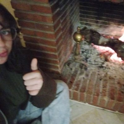 yux_deluxe's profile picture. 