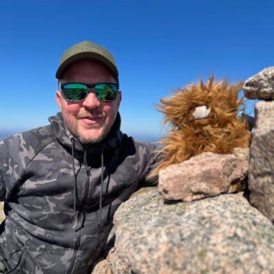 winkyleak's profile picture. Season ticket holder at the mighty Spurs. Occasional mountain climber. Superstar scaffolder. Bang average five-a-side legend. Once hit a golf ball over 97 yds.