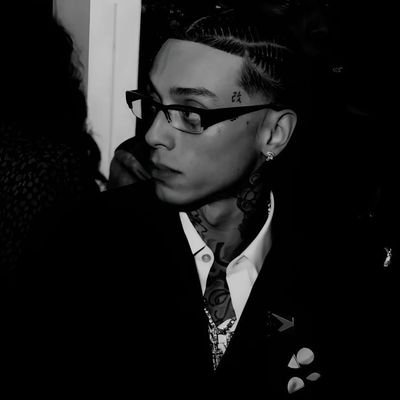 lamarsayien's profile picture. FASHION STYLIST
☆ART•LIFESTYLE •BIG DREAMS ☆
☆💌☆hsako0704@gmail.com