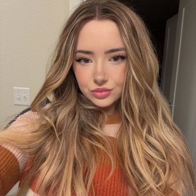 DvckMoniica's profile picture. Golfer | Christ follower