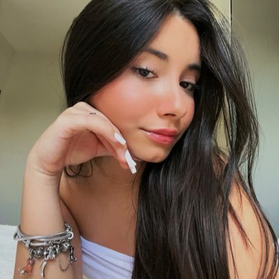 may_yz0's profile picture. 