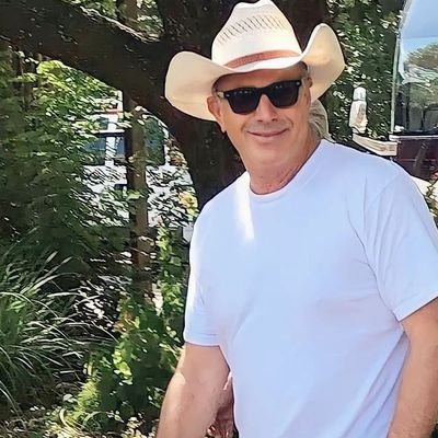 KevinCostn59375's profile picture. I'm a business man