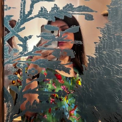 fatemersn's profile picture. Product Designer 🧃