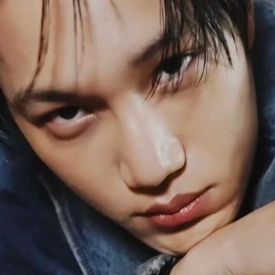 𝗪𝗿𝗶𝘁𝘁𝗲𝗻 𝗯𝘆 a fan. a charismatic man, he's nowhere to be found • 1994 Kim jongin