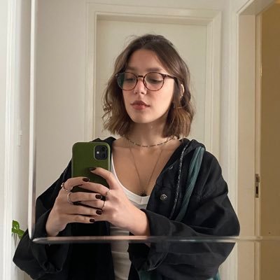 fenandasantoss's profile picture. :)