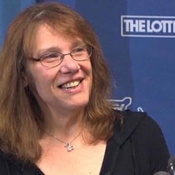 My name is Mavis wanczyk the $758,700.000 lottery winner I’m selecting random and lucky winners those getting $30,000 this week