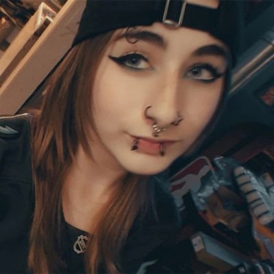 BlueDreamWX's profile picture. 🌪️ + 🎢 + 📸 + 🏒 + ⚾ + 🎵 + 🏚️ ☆ #ohwx ☆ blue streak crew '23 ☆ cc: 36 ☆#vegasborn #leafsforever #cbj #guardsball #lightsupletsgo ☆ #chaselikechace ♡