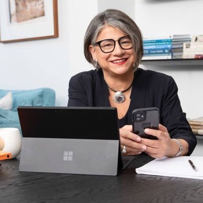 JenniferSay11's profile picture. 