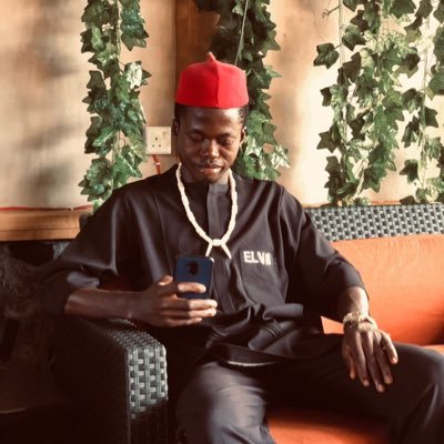 ElvisFabrics's profile picture. Deal with all kinds of fabrics materials 🧣🧳 do well to dm me if u need any 👇👇 Follow this link to view our WhatsApp: https://t.co/794MHpPFaN