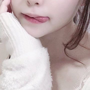 24さい/152cm/Dcup/ショップ店員/一緒にお泊りとかしたい/ふぉろーしてくれたらDMしますね💕