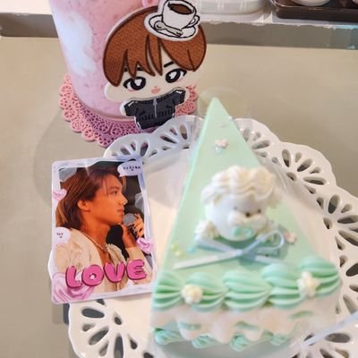 ttbabi51's profile picture. 応援アカウント LiLyに改名したい昭和生まれ🥺💕寝ても覚めてもTAICHIくん🐻💖STARGLOW GOICHI、TRAINEE TAICHI 大好きな方仲良くしてね🥰無言フォロー失礼します、 逆は大歓迎❣️ バビたんて呼んでね〜🫶
マゼ垢 @Babiko230517