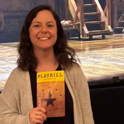 mynameis__kayla's profile picture. full time social worker and also full time lunatic