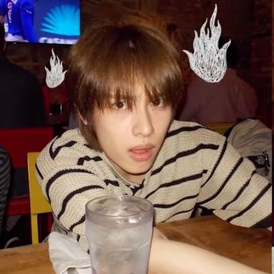 mxrninglory_'s profile picture. que yo quiero bailar, solo quiero bailar, solo quiero olvidar toda esta situación