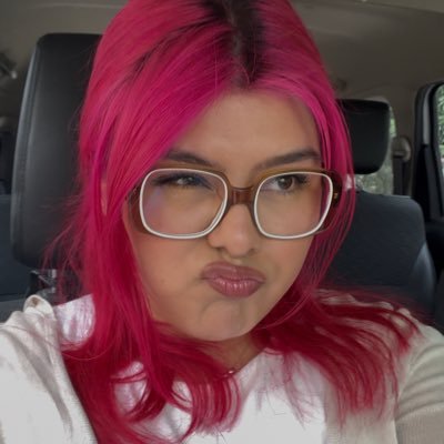 me gusta el rosa, el helado y las cosas bonitas