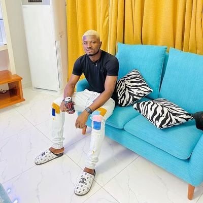Bright004852947's profile picture. I'm a simple individual🌹
