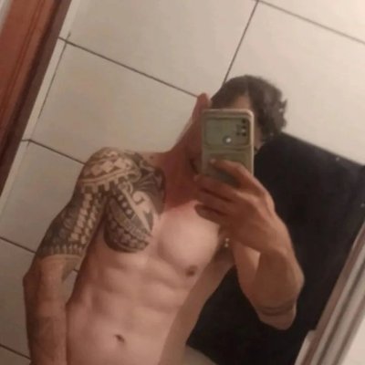 Francisco852660's profile picture. 