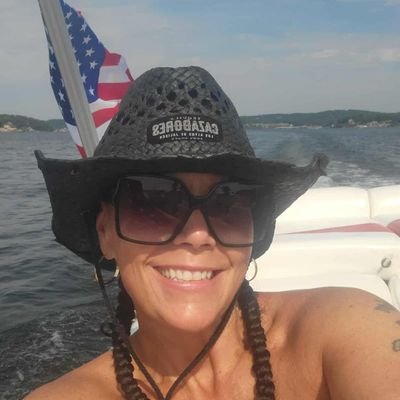 tnjj09's profile picture. That strong mother doesn't tell her cub, Son stay weak so the wolves can get u. She says, Toughen up this is reality we are living in!