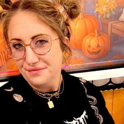 BookFairyAngus's profile picture. Literary Agent with @Howlandlit as Rebecca Angus / Romantasy Author as Mackenzie Carson, Rep @weaverliterary /🏳️‍🌈
