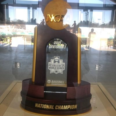 CoachOakBurner's profile picture. Hail State 🐶