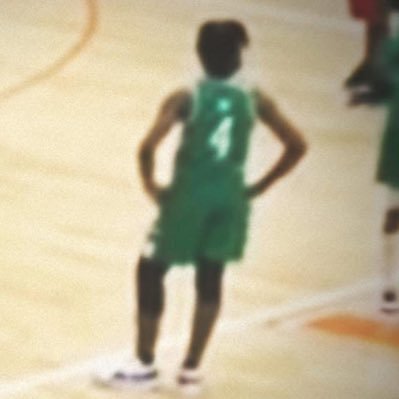 5’10 Gaurd ⛹🏾♂️| Wayne County High School c/o29✏️ | Psalm 16:8 ✞ | 601-410-7426 📲randariuspettus4@gmail.com