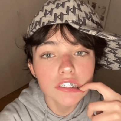 xXBombIsraelXx's profile picture. its always the fuckin jews
