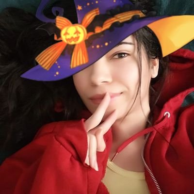 Enthusiastic Gaming Gremlin💍 ᵃⁿˣᶦᵒᵘˢ Chronically ill Spoonie • @BandaiNamcoUS partner • Lover of indies, Zelda, Mass Effect, Otome, RPGs • Trophy Hunter🏆x136